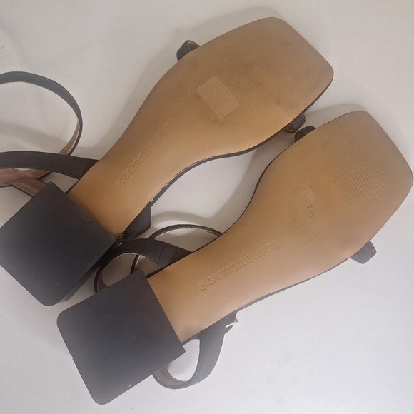 Gabrielle Union April Faux Leather Croc Embossed Ankle Sandals Size 10 - Picture 9 of 10